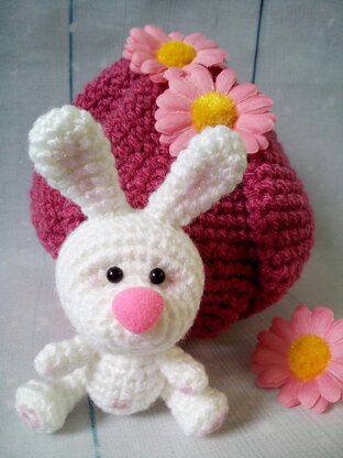 224 Little Bunny with a Flower House