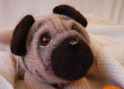 Toy Knitting Patterns - Knit your Dog Pug, big dog pattern, plush dog pattern