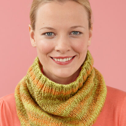 Marble Cowl in Lion Brand Tweed Stripes - L10060