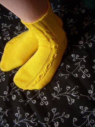 Honeycomb Twist Socks