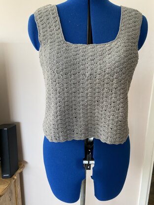 Crochet shell stitch top
