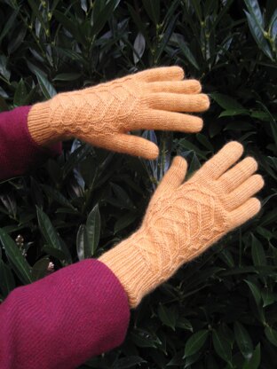 Tread mark gloves