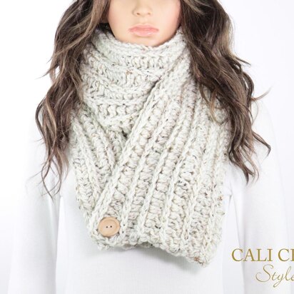 Zoe Crochet Button Scarf #803