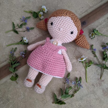 Little japanese girl - chibi crochet doll