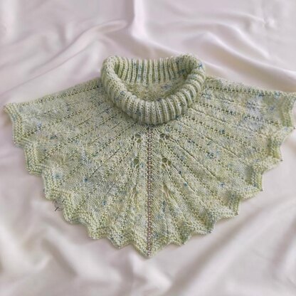 Queenara Cowl