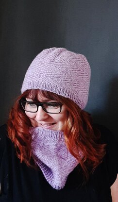 Orchid Kiss Cowl