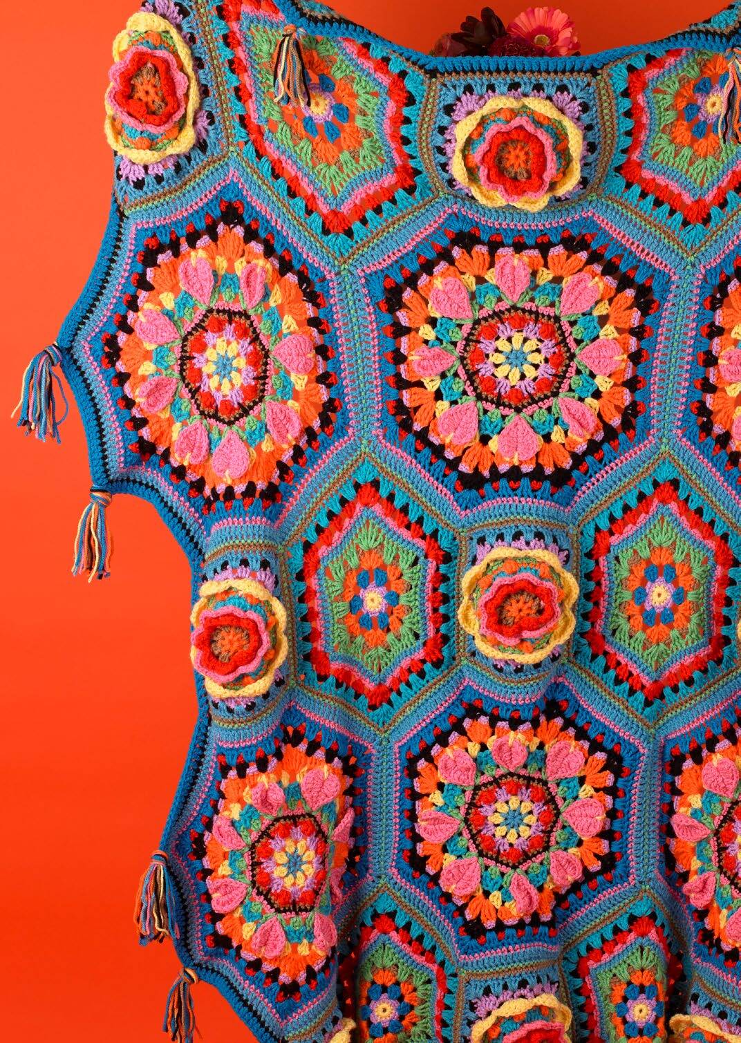 Paintbox Yarns Simply Chunky Casa Kahlo Blanket 34 Ball Crochet Kit - view 5