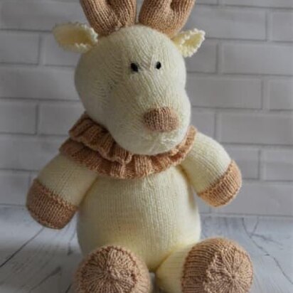 Reindeer Softie - knitting pattern