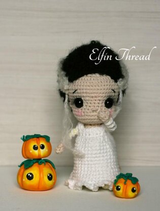 Lucy, the Bride of Frankenstein doll Amigurumi