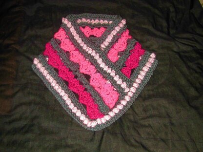 Hearts and Bobble Cowl