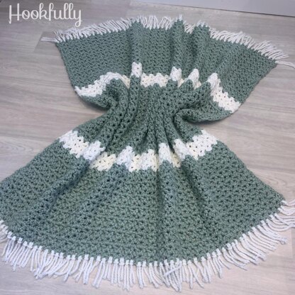 Cozy V-Stitch Blanket