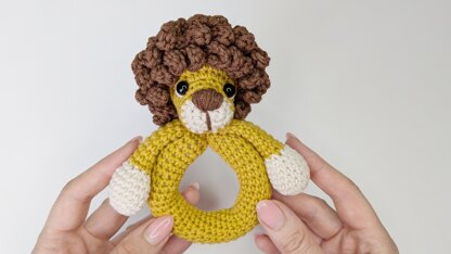 Crochet baby rattle pattern, amigurumi lion pattern, crochet safari animals pattern