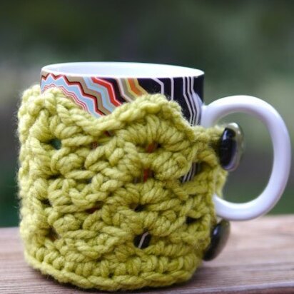 Cuppa - Coffee Mug Cozy in Bernat Softee Chunky