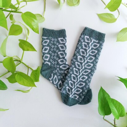 Plant Goddess Socks - knitting pattern