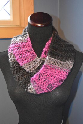 Charismatic Mobius Infinity Scarf