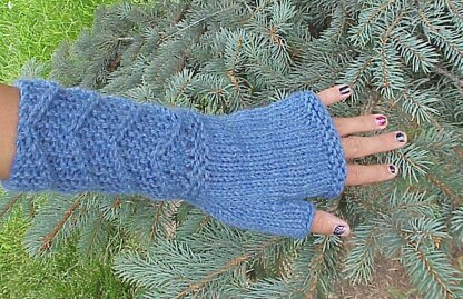 Zig 'n Zag Fingerless Mitts