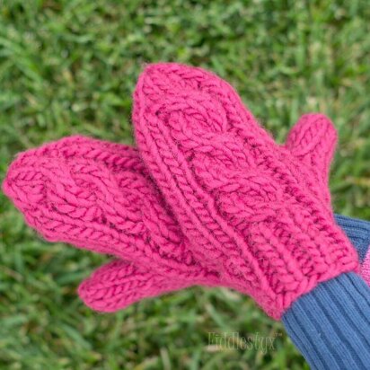 Aurora Mitts