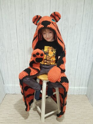 2in1 Safari Tiger Hooded Blanket