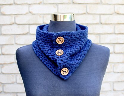 Cute as a Button Cowl