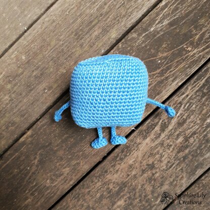 Cubert the Cube: No-Sew