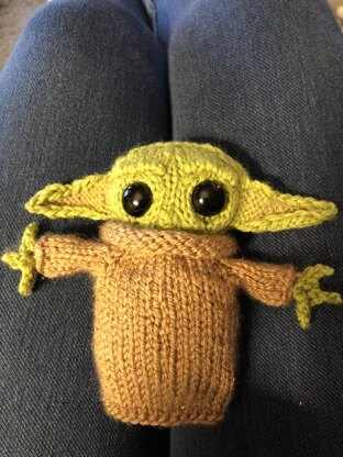 The child pattern (baby Yoda) by Angela Foltz