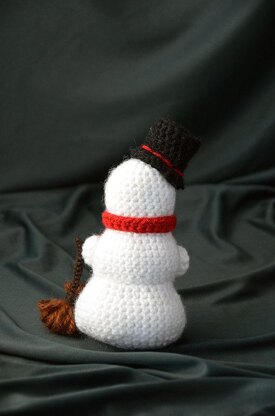 Frosty the Snowman Crochet Pattern, Snowman Amigurumi