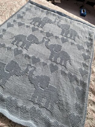 Loved up Elephants Blanket