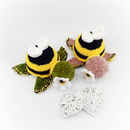 Amigurumi Bee turtle