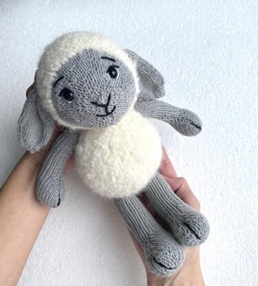 Pattern: knitted sheep, knitted lamb, toy amigrumi, soft toy, lamb plush toy