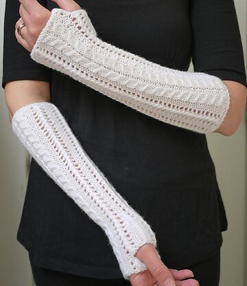 Lace Fingerless Gloves