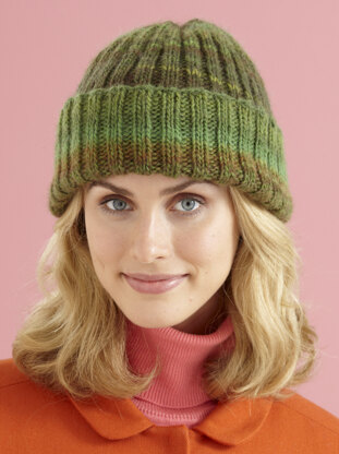 Cozy Cuffed Hat in Lion Brand Amazing - L10585