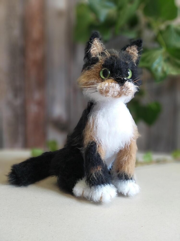 Realistic stuffed shop calico cat