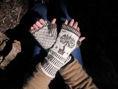 Topiary Fingerless Mitts