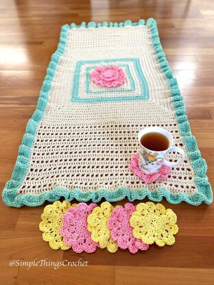 Spring Table Runner & Flower Coaster Set