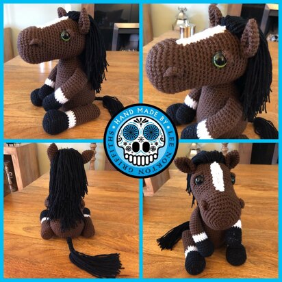 Amigurumi Horse