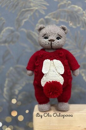 Knitting Teddy Bear Pattern with Clothes