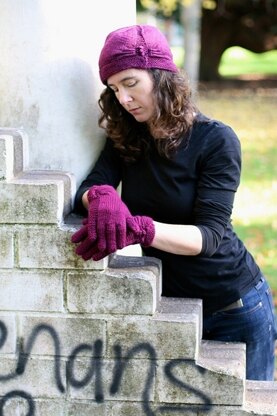 Scrumptious Knits by Carol Feller by Fyberspates