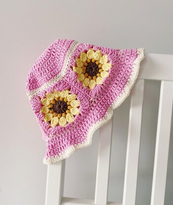 Sunflower bucket hat