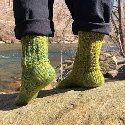 Ridge Road Socks - knitting pattern