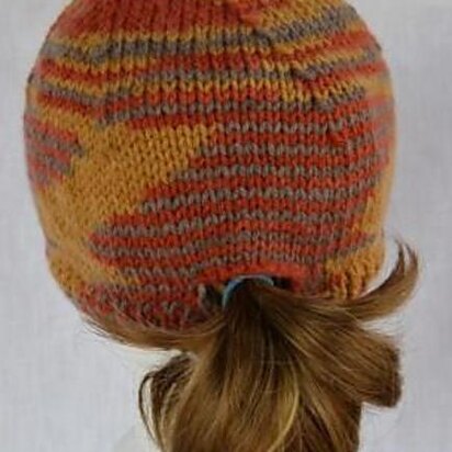 Plano Ponytail Hat - knitting pattern