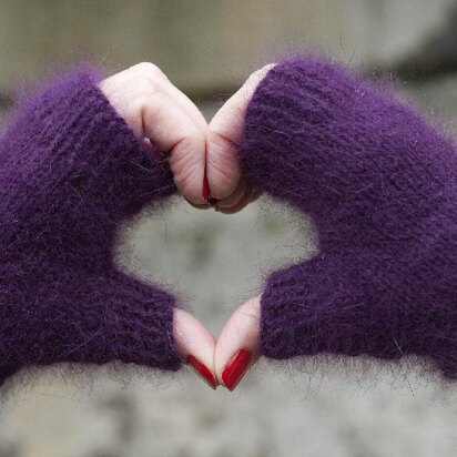 Rella Fingerless Gloves - knitting pattern