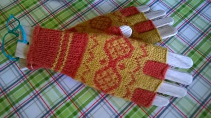 Pumpkin Fingerless Gloves