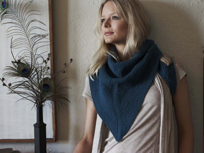 Rustic Shawl in Imperial Yarn Tracie Too - P140 - Downloadable PDF