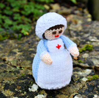 Miniature WWI Red Cross Nurse Doll Knitting Pattern - Toy Knitting Pattern