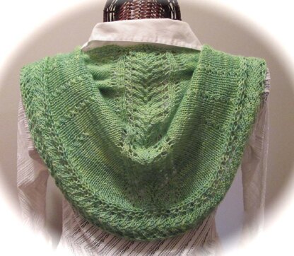 LIANA - A Knitted Scarf