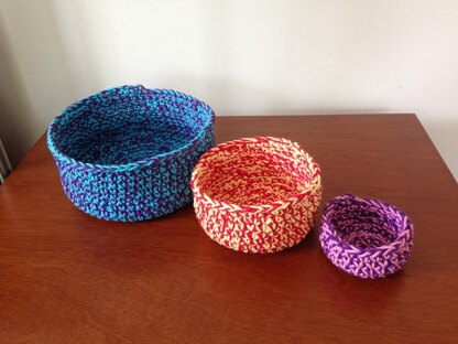 Colorful Nesting Bowls