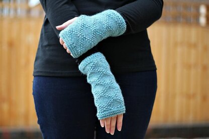 Kacia Fingerless Gloves