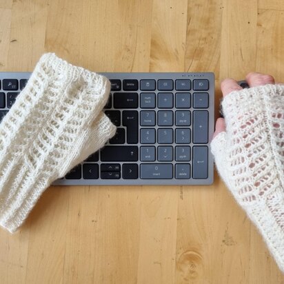 Keyboard gloves
