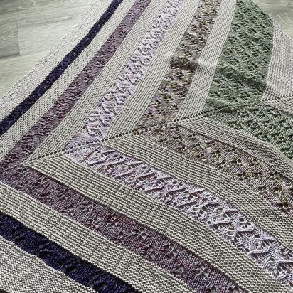 Lilac Shawl