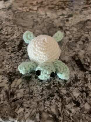 Crochet turtle